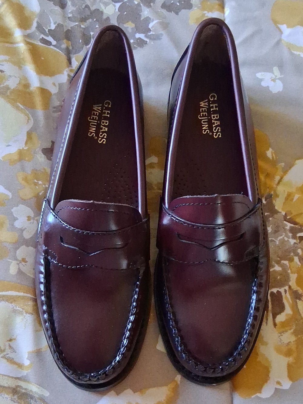 G. H. Bass NWOT Leather Weejuns Loafers - Picture 3 of 13